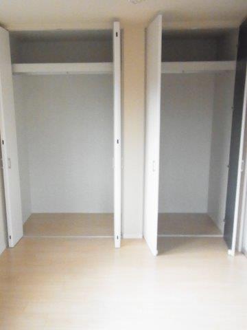 Receipt. ◆ ◇ closet 3 places It can accommodate two people occupancy ◆ ◇