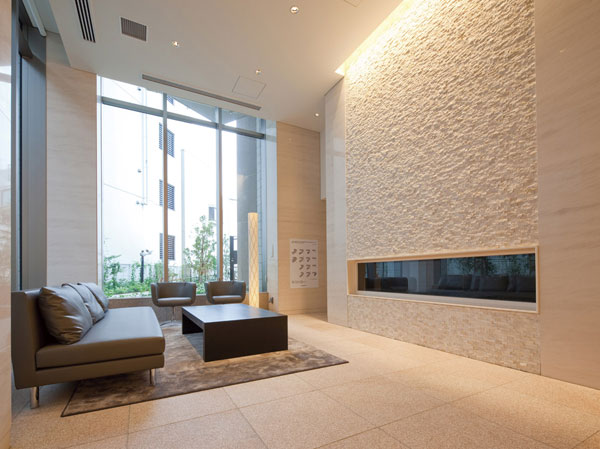 Shared facilities.  [Entrance Lounge] Impressive entrance lounge presence of stone paste.