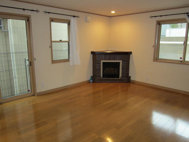 Living and room