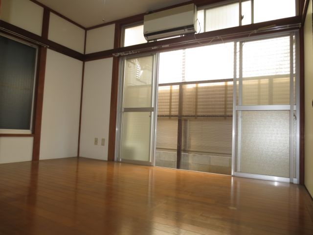 Living and room