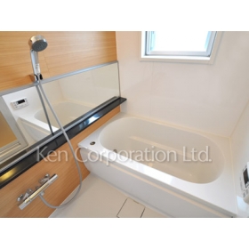 Bath. Shoot the same type the fourth floor of the room. Specifications may be different.