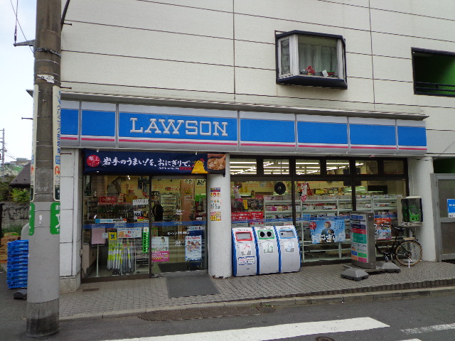 Convenience store. Lawson Sasazuka Station store up to (convenience store) 377m