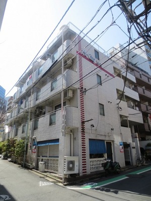 Building appearance. For people who want to live in Shibuya