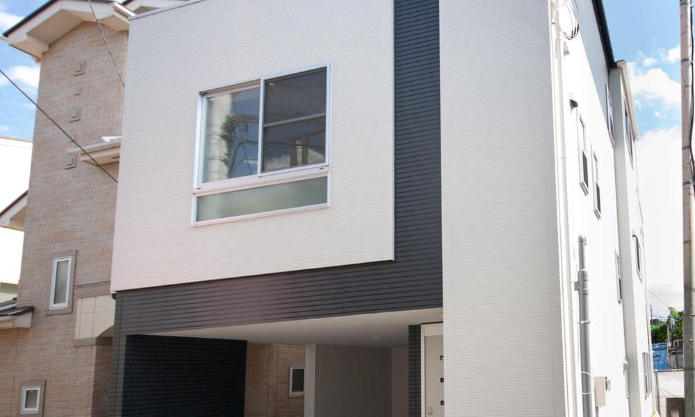 Building plan example (exterior photos). Building plan example (B No. land) Building price 14.7 million yen, Building area 88.35 sq m
