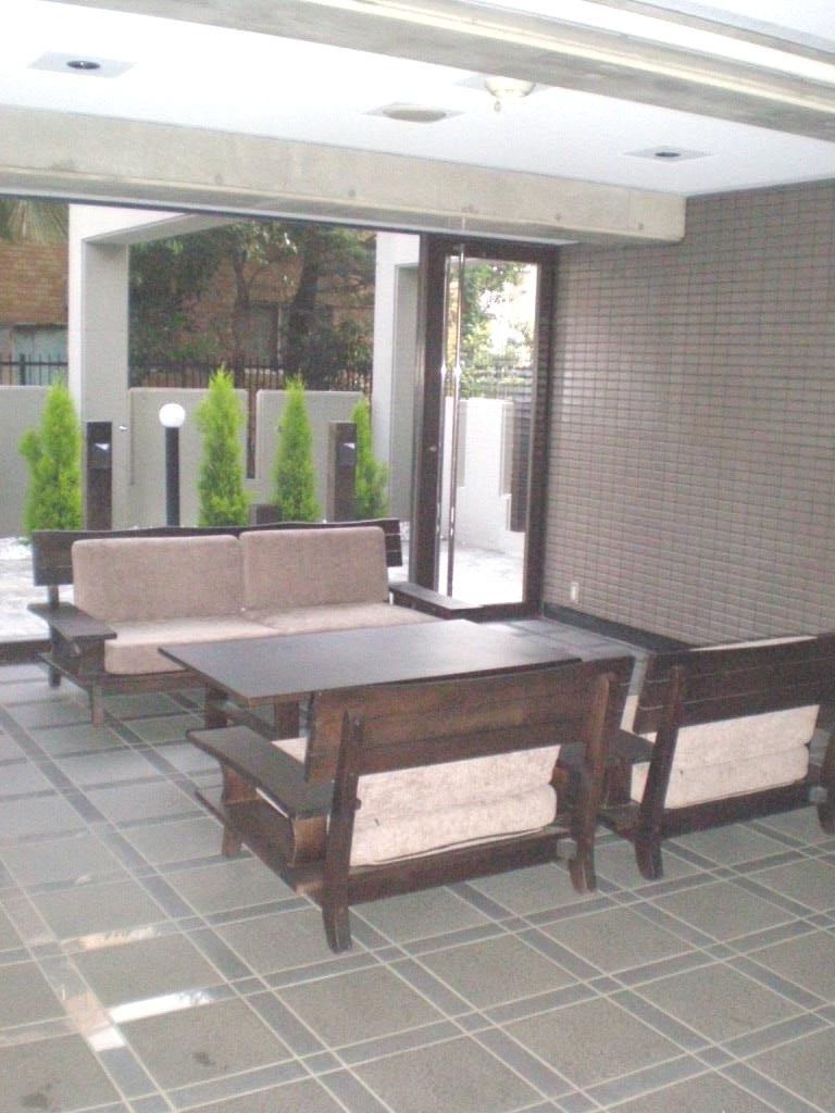 Other common areas. Entrance