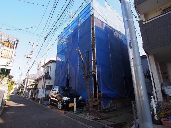 Local appearance photo. Local (11 May 2013) Shooting