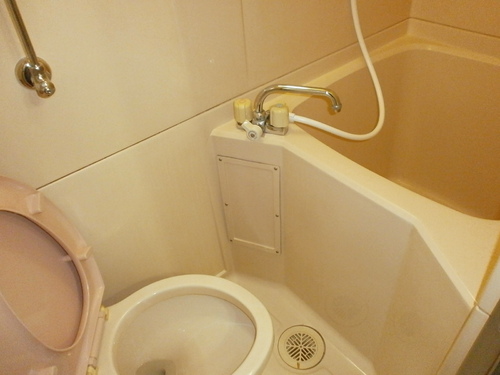 Bath. 3-point unit