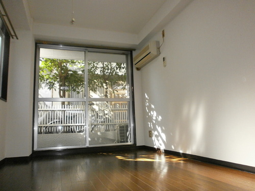 Living and room. room