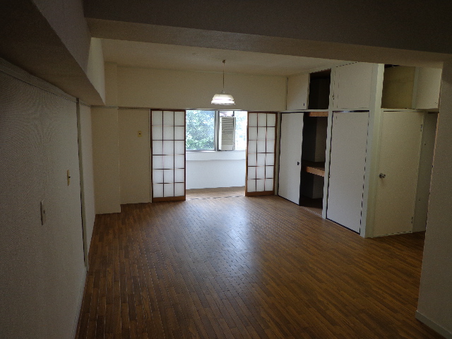 Living and room