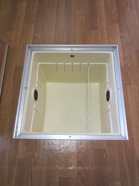 Receipt. Underfloor Storage