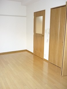 Living and room. A bright room