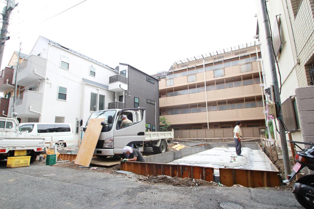 Local appearance photo. There site can preview the finished construction cases