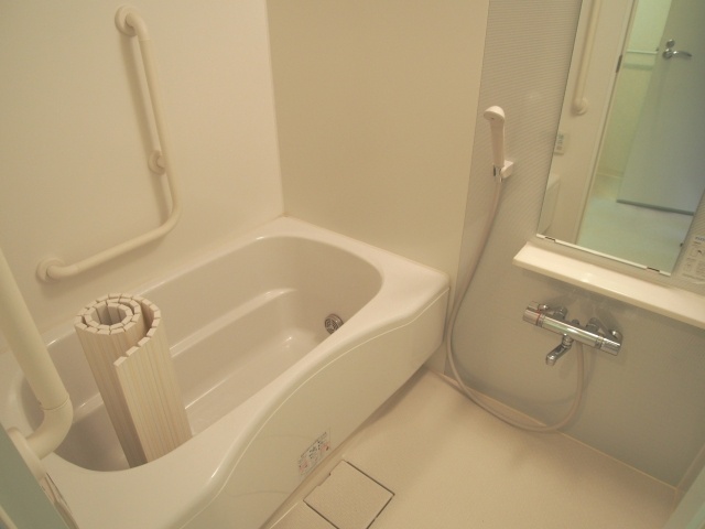 Bath. M3 (M3)