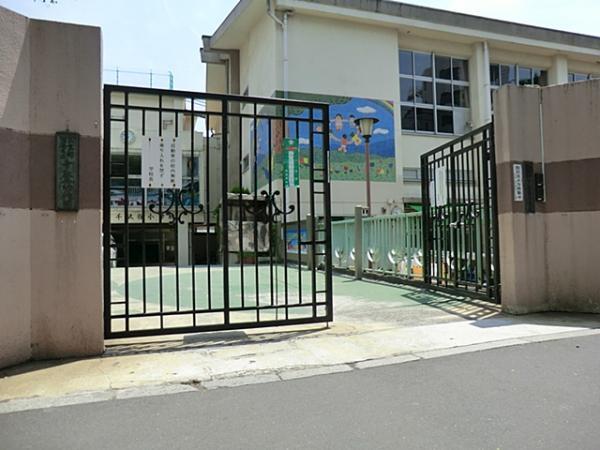 kindergarten ・ Nursery. Thousand spoiled valley kindergarten ・ 280m to