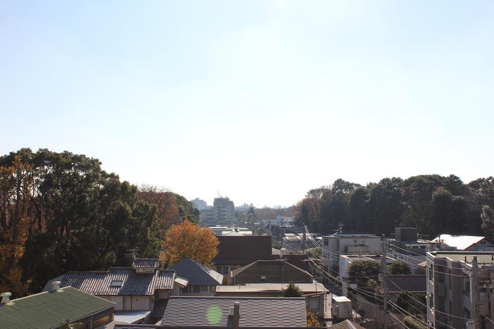 View photos from the dwelling unit. South view from the site (December 2013) Shooting