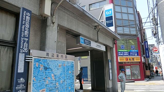 station. 960m until Nakanoshinbashi Station