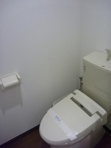 Toilet. Hidekazu Sangubashi Residence