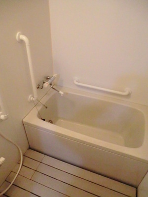 Bath. Bathroom with a unified calm in white