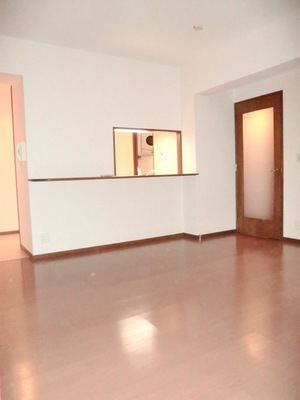 Living and room. 9.6 tatami flooring of living