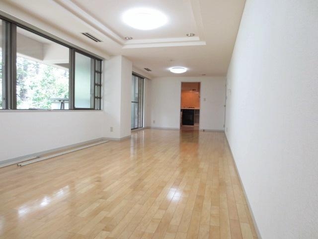 Living and room