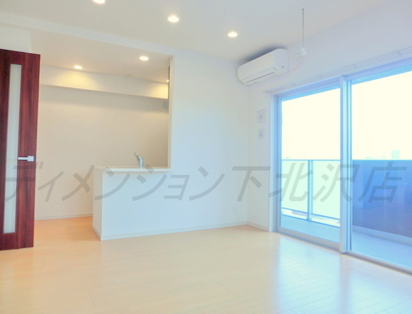 Kitchen. Face-to-face counter kitchen! ! !