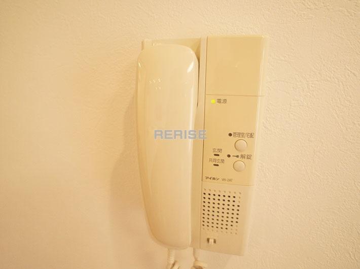 Security equipment. Intercom is auto-lock interlocking