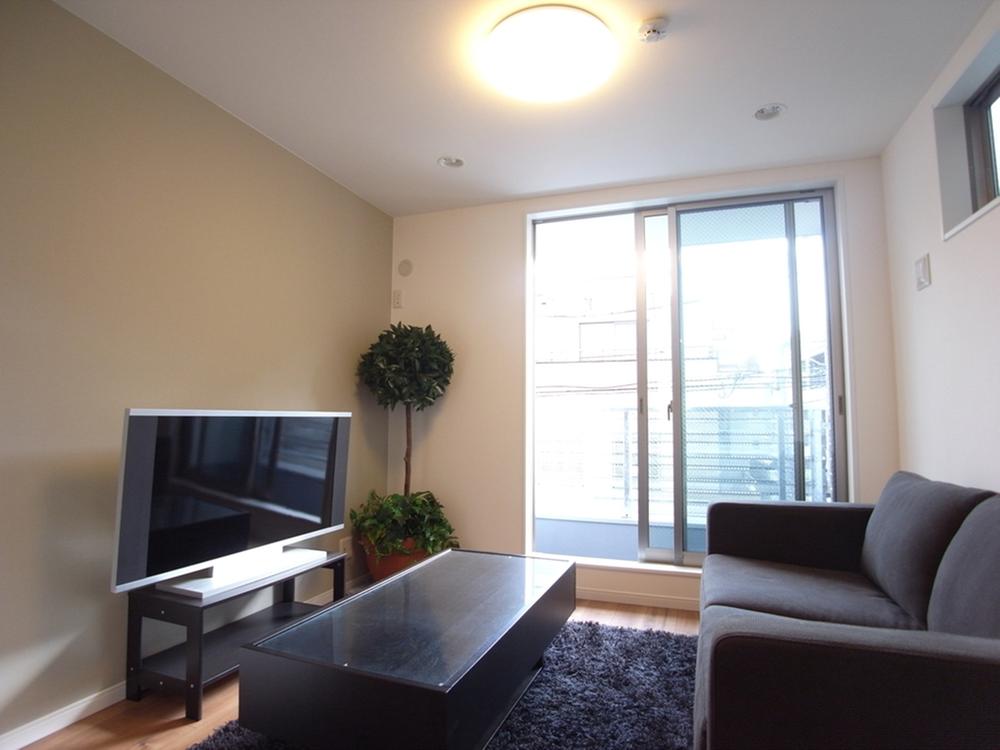 Living. Indoor (12 May 2013) Shooting