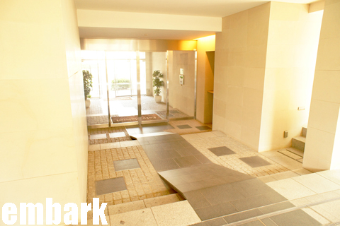 Hospital. 548m to the Japanese Red Cross Medical Center (hospital)