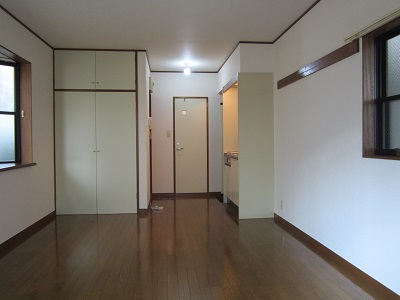Living and room. About 10 tatami!