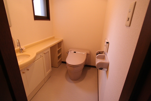 Toilet