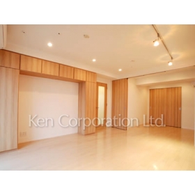 Living and room. Shooting a room at the 15th floor of the same type. Specifications may be different.
