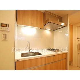 Kitchen. Shooting a room at the 15th floor of the same type. Specifications may be different.