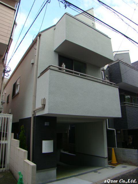 Local appearance photo. Local (11 May 2013) Shooting