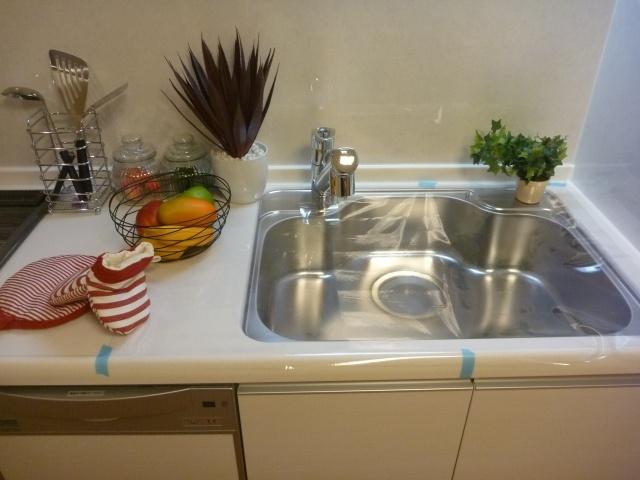 Kitchen. Shoto House