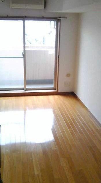 Living and room.  ☆ 6.8 Pledge Western-style ・ Flooring ☆ 