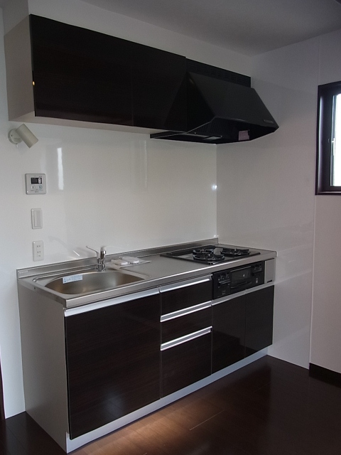 Kitchen. ◇ ◆ Gas 3-neck ・ With grill System kitchen with storage capacity ◇ ◆ 