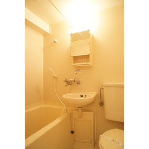 Bath. 3-point unit