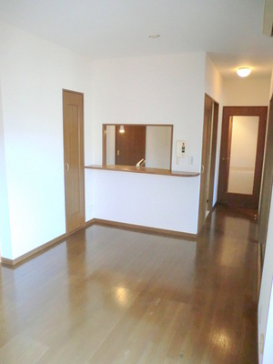Living and room. 8.5 tatami flooring of living