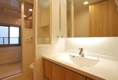 Washroom. Washroom