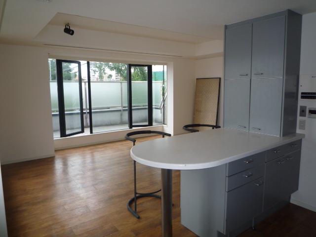 Living and room