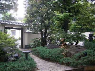 Entrance. There are still flavor of long-established restaurant