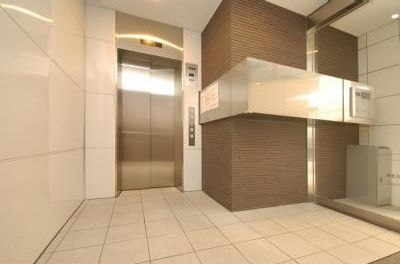 Security. Is Elevator!
