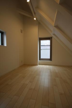 Non-living room. Gradient is the ceiling of the living room!