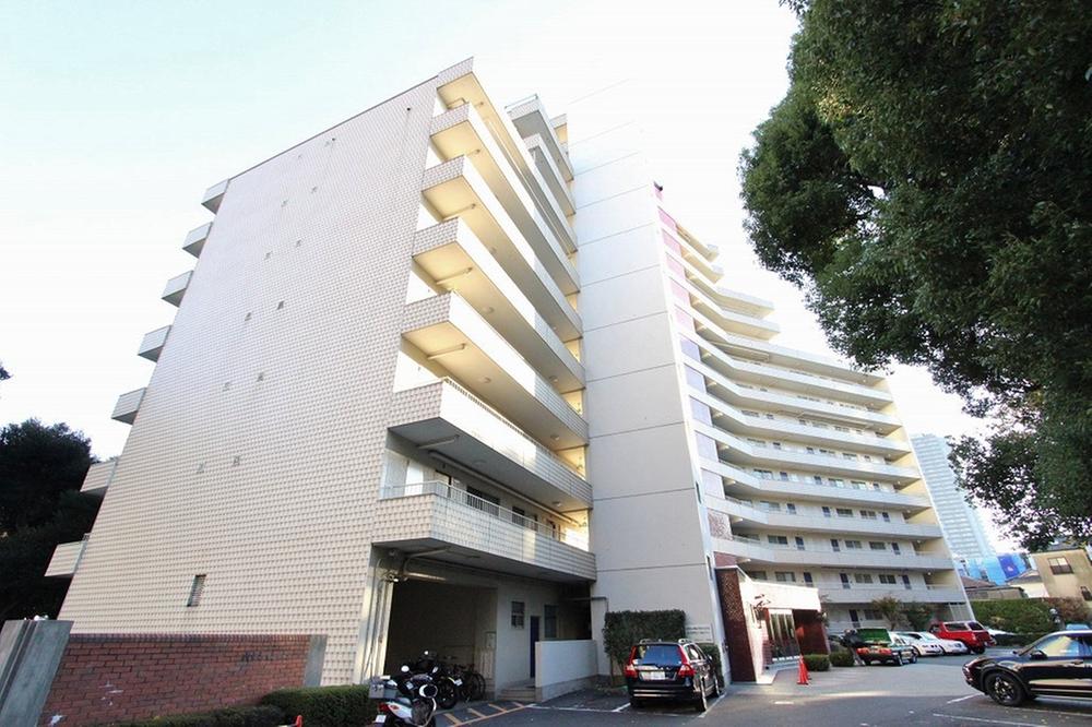 Local appearance photo. Total units 93 units It is the apartment of 24-hour resident management (December 2013) Shooting