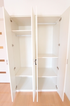 Receipt. Of large capacity closet