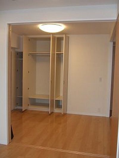 Living and room. A bright room