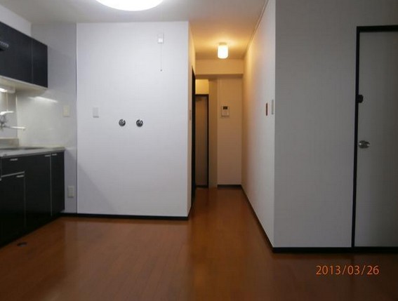 Living and room. Also instead of sticking flooring ☆