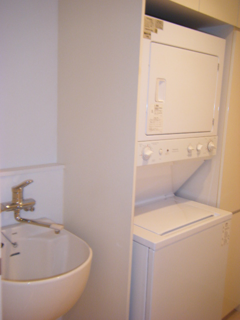 Washroom. Washing and drying machine
