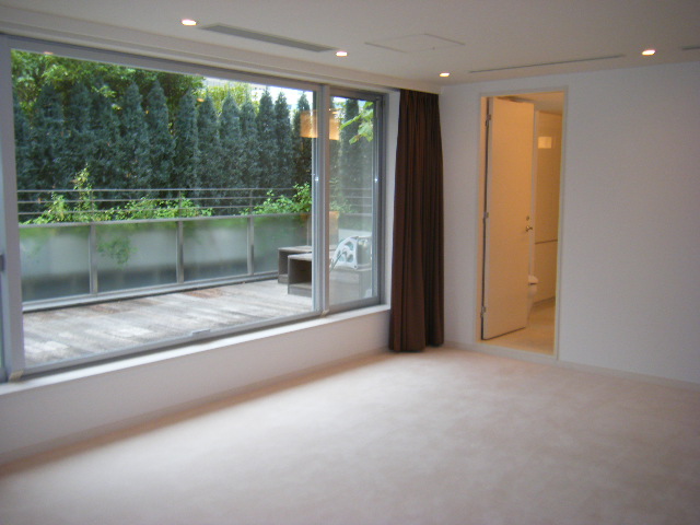 Living and room