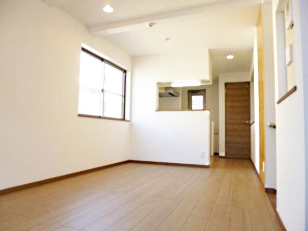 Same specifications photos (living). Living example of construction